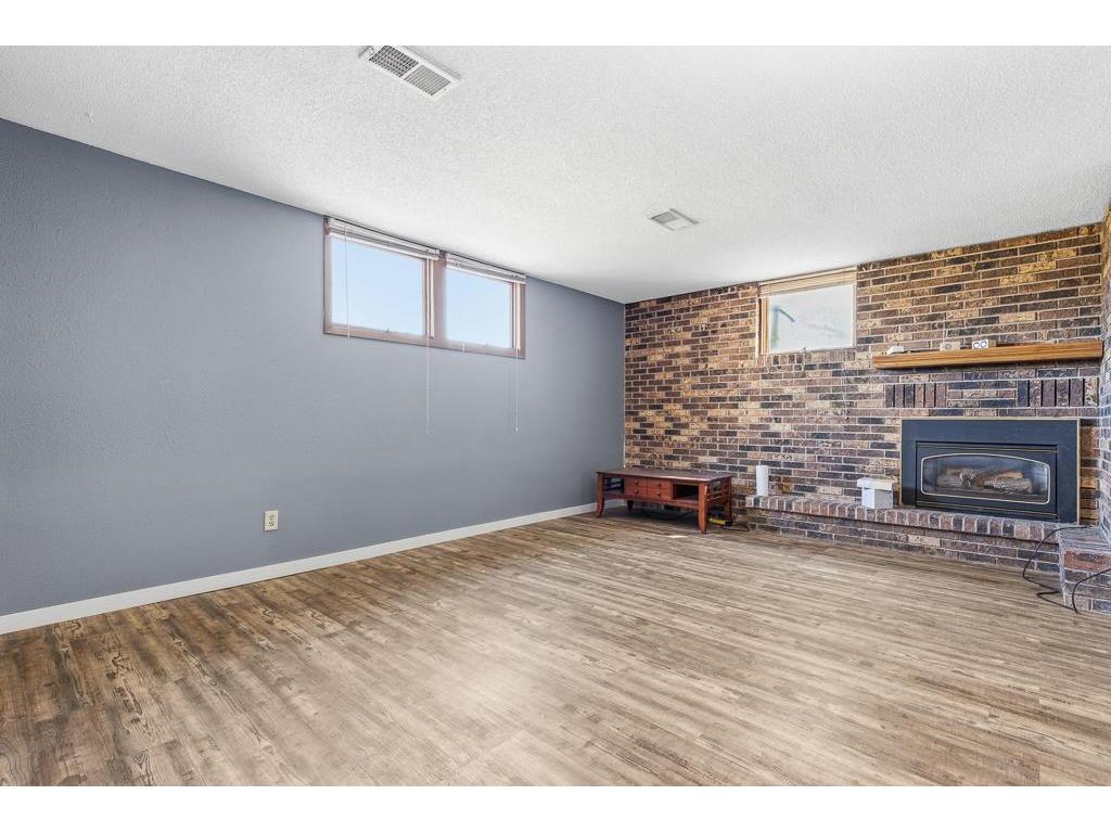 400 E Southview Drive Marshall MN 56258 7074815 image28