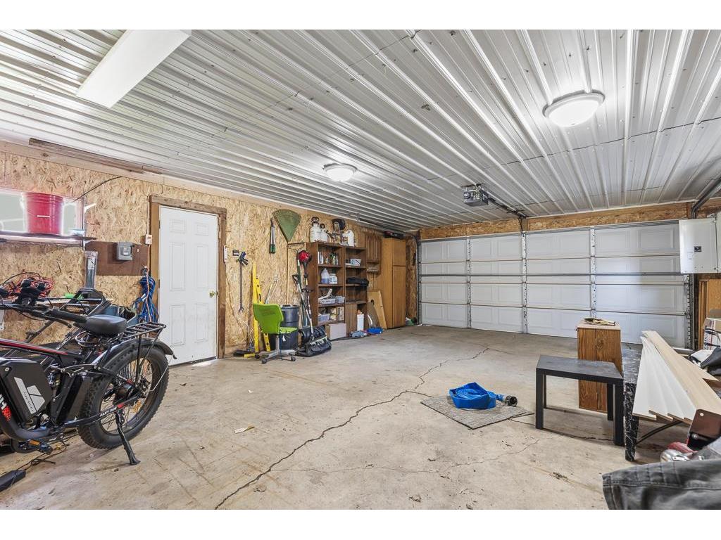 400 E Southview Drive Marshall MN 56258 7074815 image40