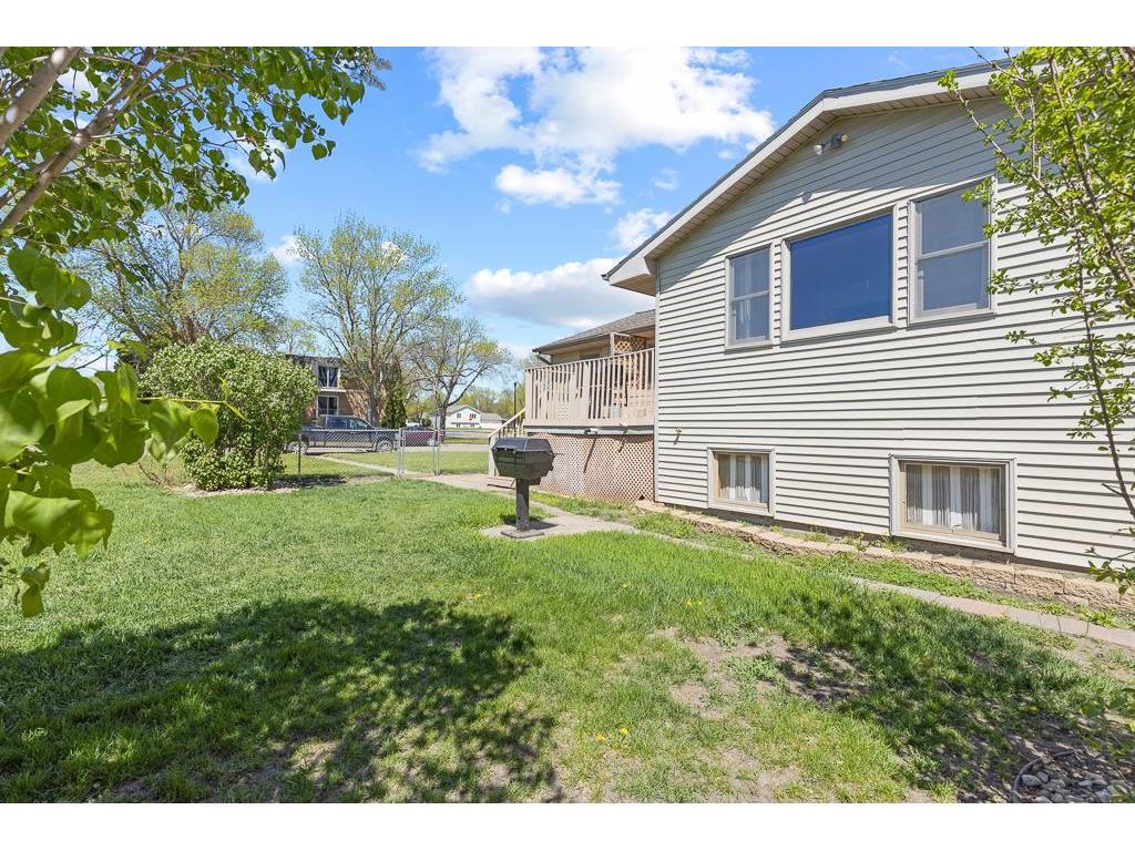 400 E Southview Drive Marshall MN 56258 7074815 image43