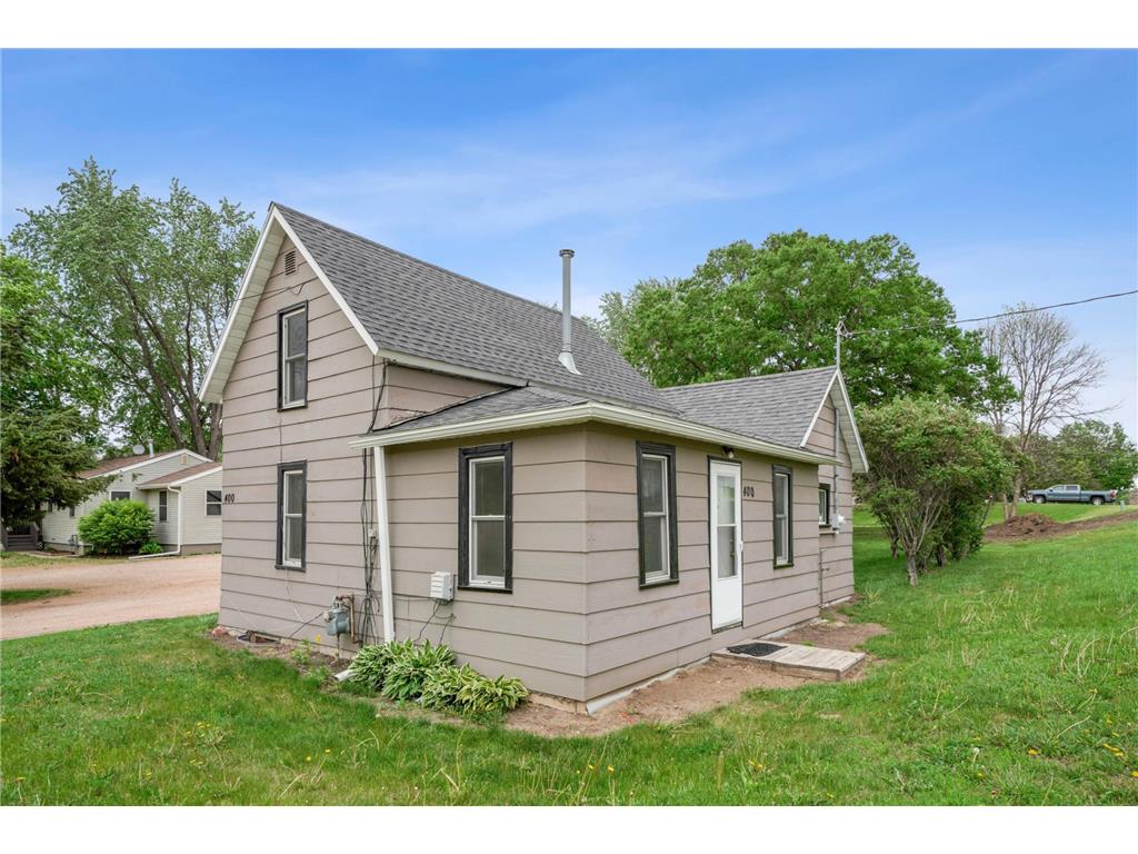 400 Forest Street E Belle Plaine MN 56011 6780273 image1