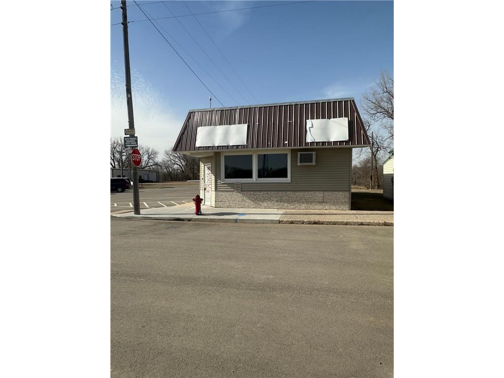 400 Front Street Russell MN 56169 7043324 image8
