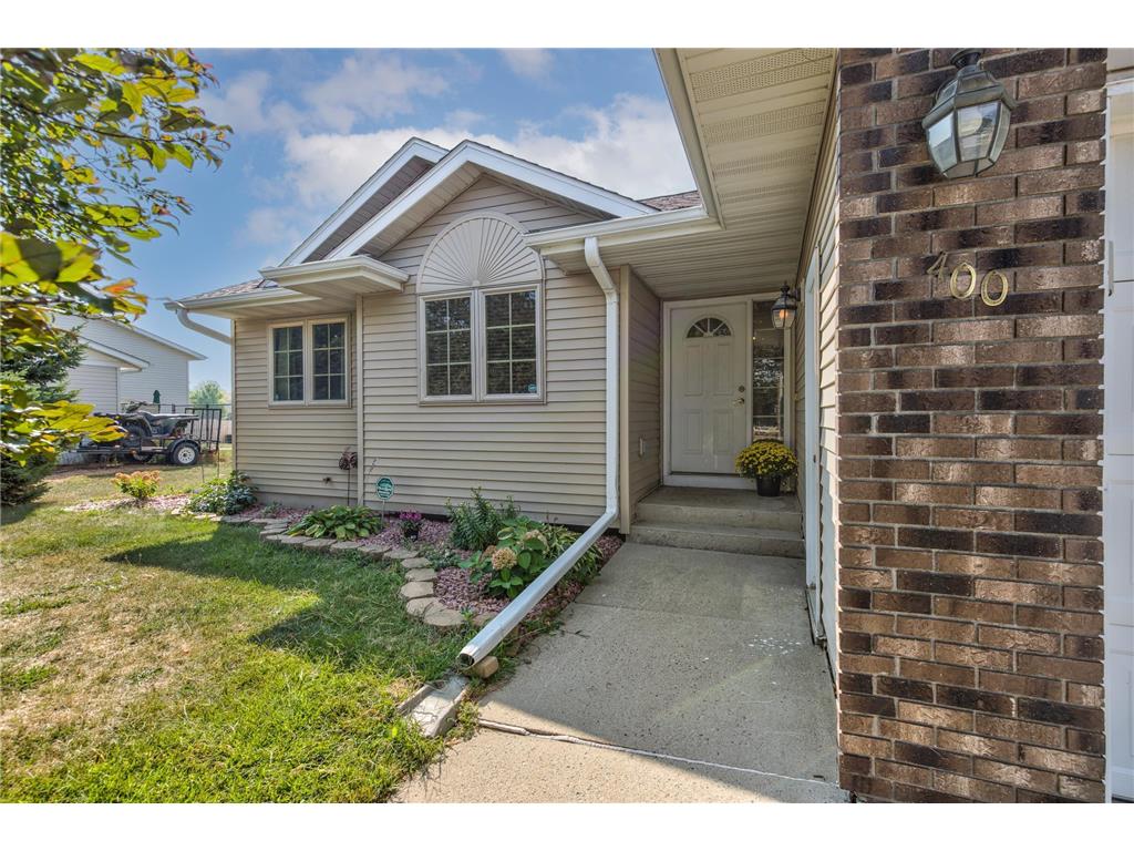 400 Genesis Avenue Marshall MN 56258 6426556 image1