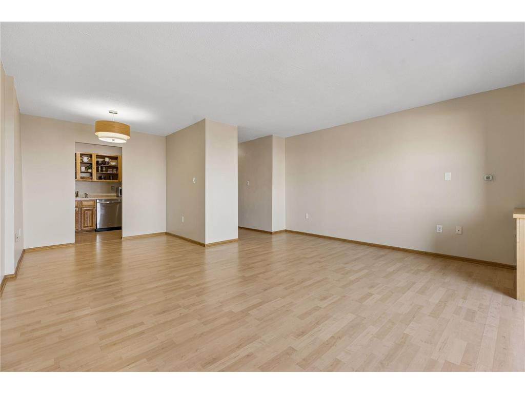 400 Groveland Avenue #1212 Minneapolis MN 55403 7043154 image7