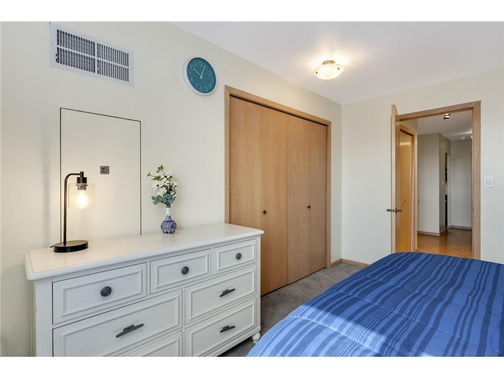 400 Groveland Avenue #1514 Minneapolis MN 55403 7069849 image16
