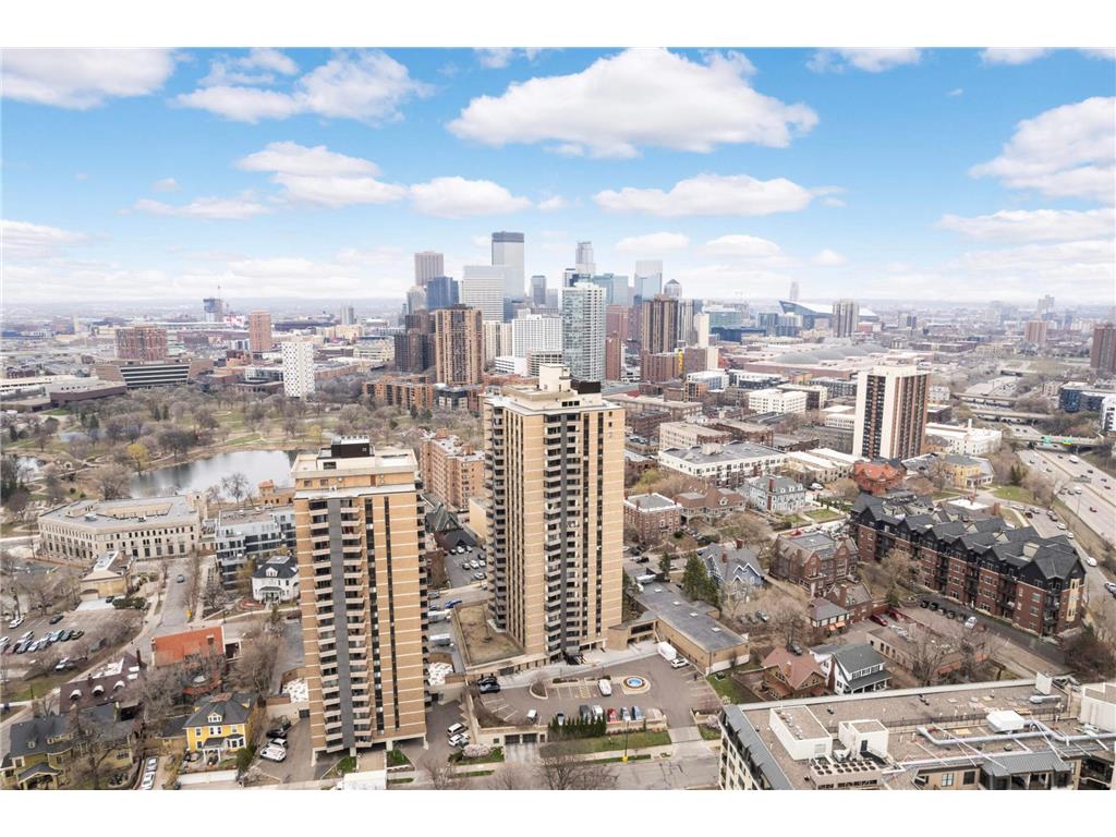 400 Groveland Avenue #1807 Minneapolis MN 55403 6364061 image1