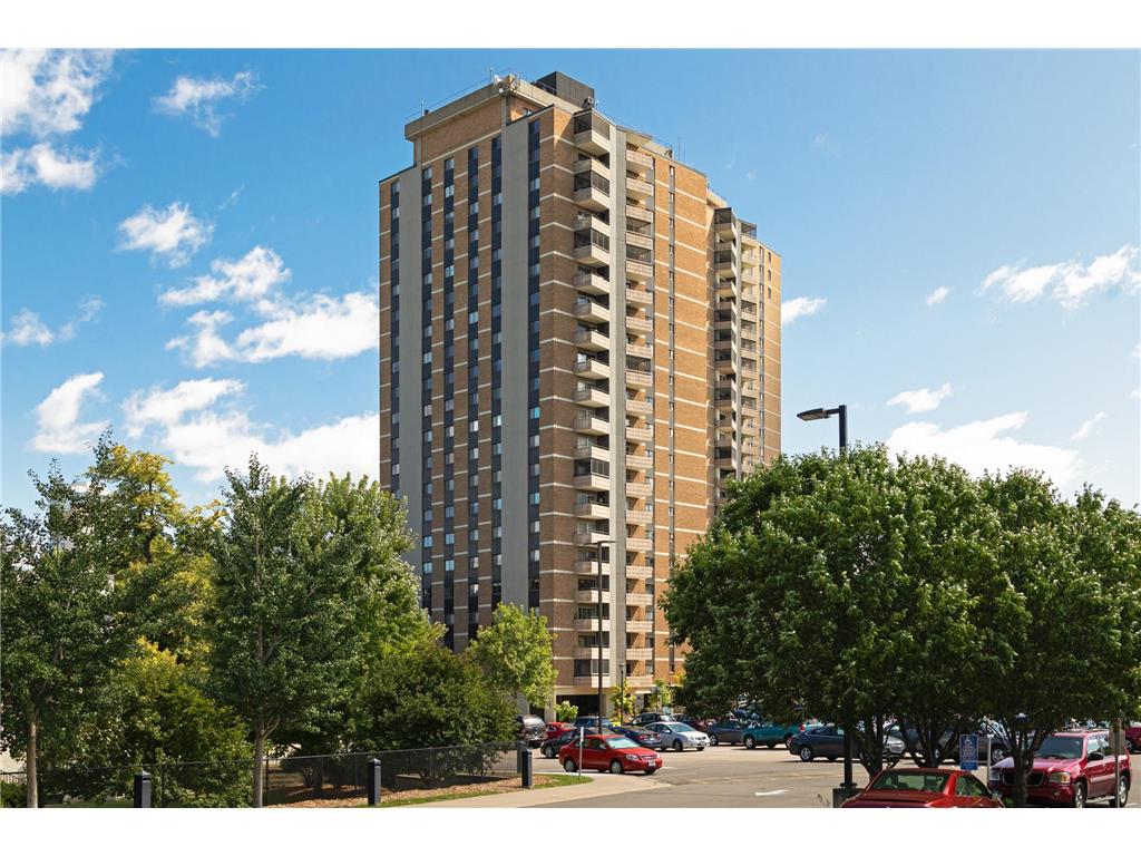 400 Groveland Avenue 1914, Minneapolis, MN, 55403 MLS 6320420