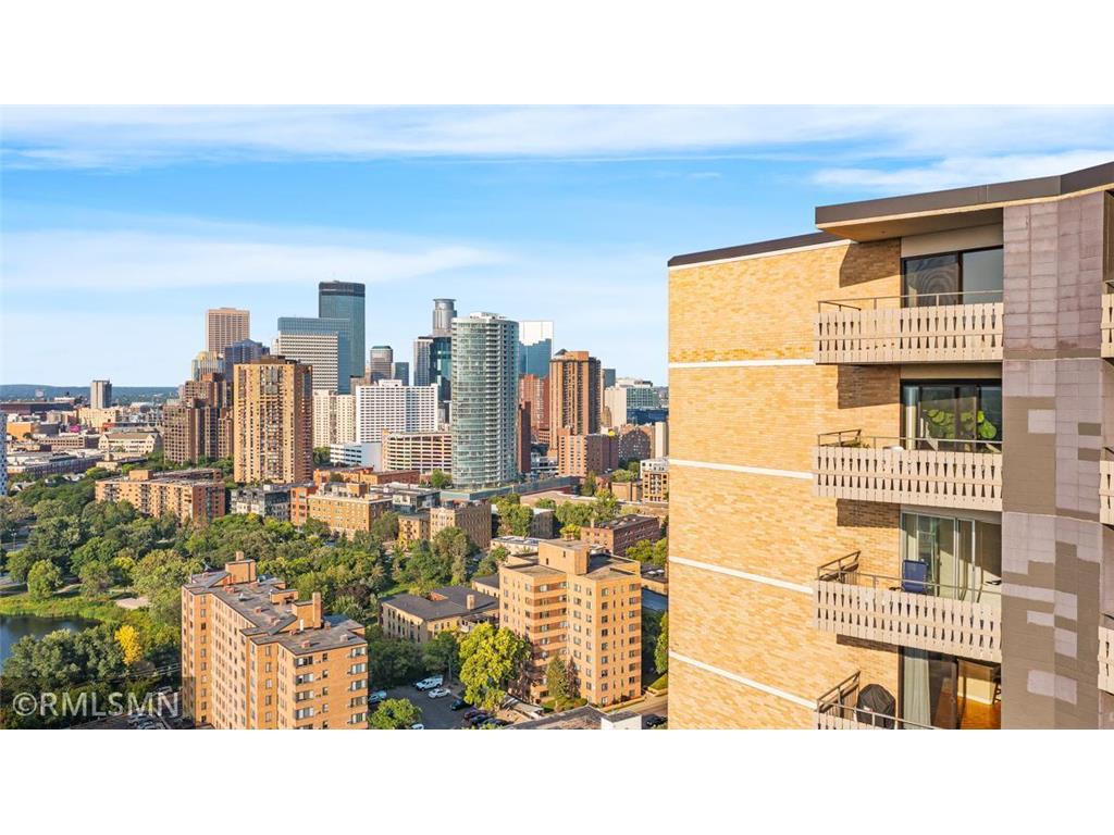 400 Groveland Avenue #2312 Minneapolis MN 55403 - Loring 6419713 image1