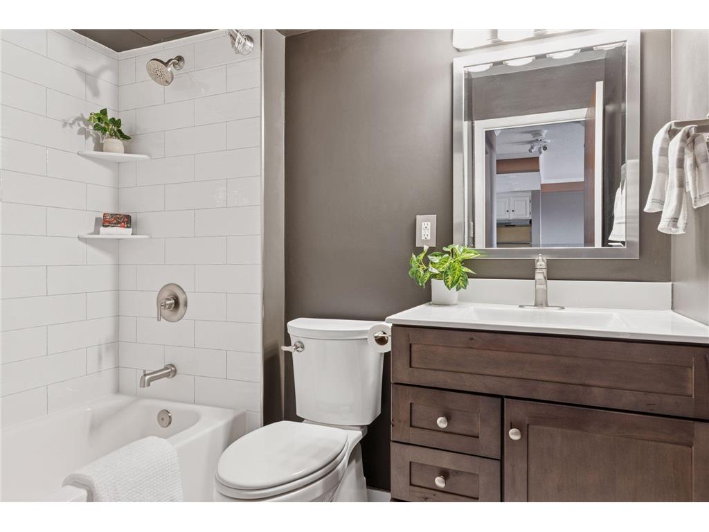 400 Groveland Avenue #708 Minneapolis MN 55403 7089942 image5