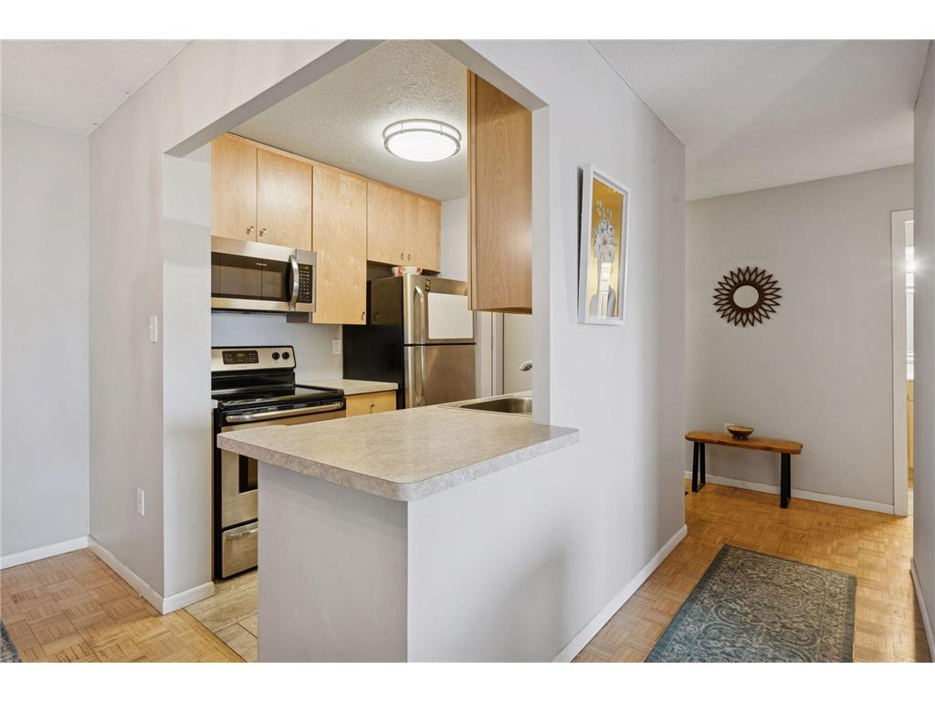 400 Groveland Avenue #910 Minneapolis MN 55403 6826751 image11