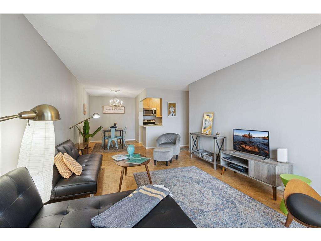 400 Groveland Avenue #910 Minneapolis MN 55403 6826751 image16