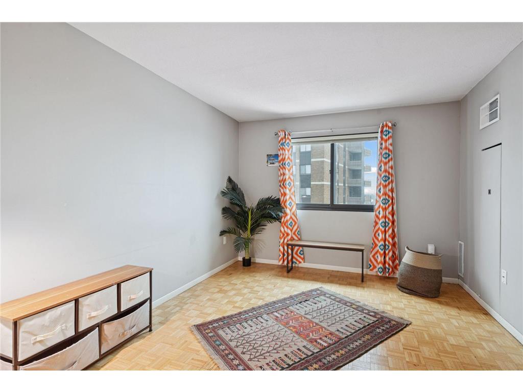 400 Groveland Avenue #910 Minneapolis MN 55403 6826751 image18