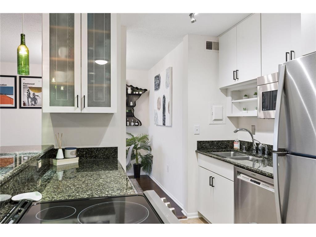 400 Groveland Avenue #914 Minneapolis MN 55403 7033680 image5