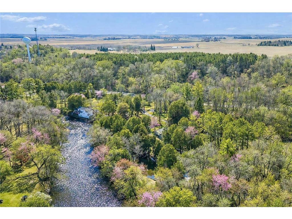 400 Hill Avenue Star Prairie WI 54026 - Apple River 7032444 image1