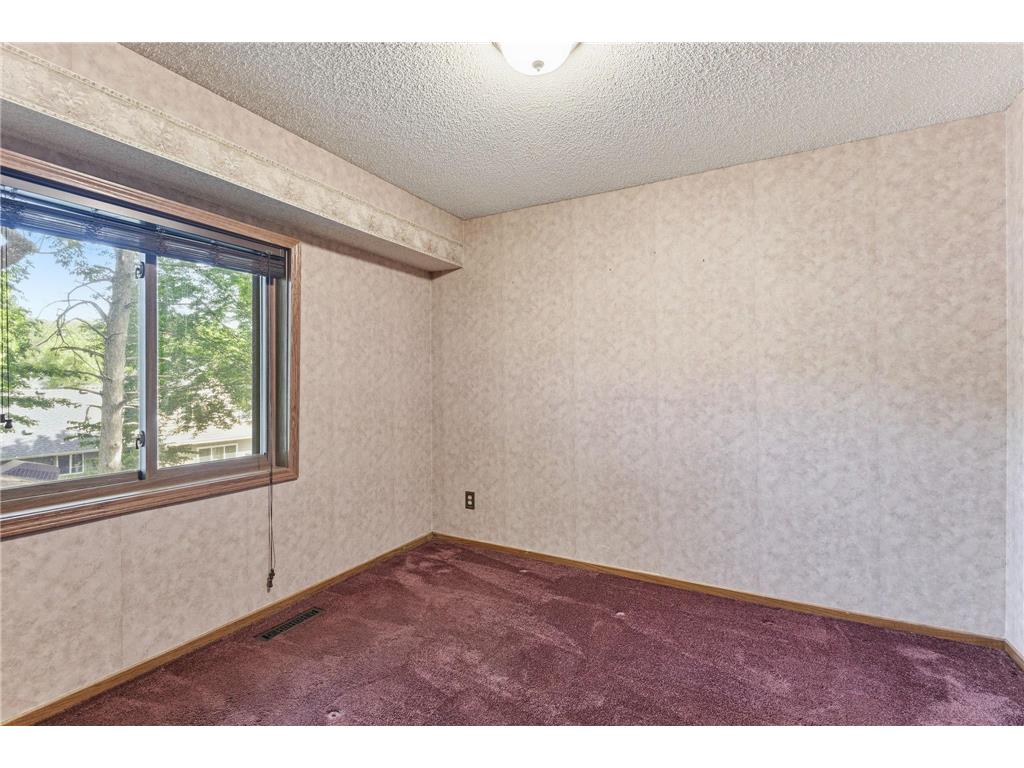 400 Interlachen Road Burnsville MN 55306 7083206 image19