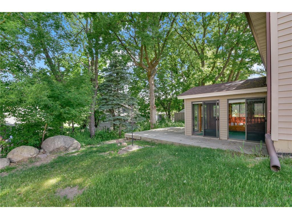 400 Interlachen Road Burnsville MN 55306 7083206 image32