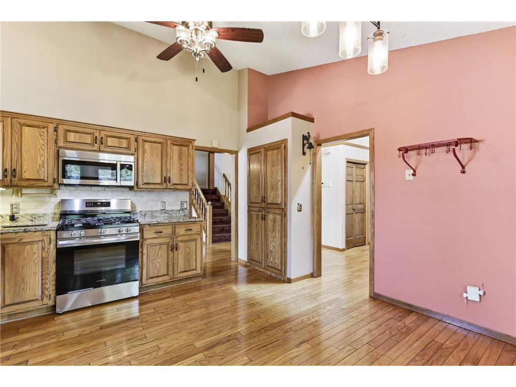 400 Interlachen Road Burnsville MN 55306 7083206 image6