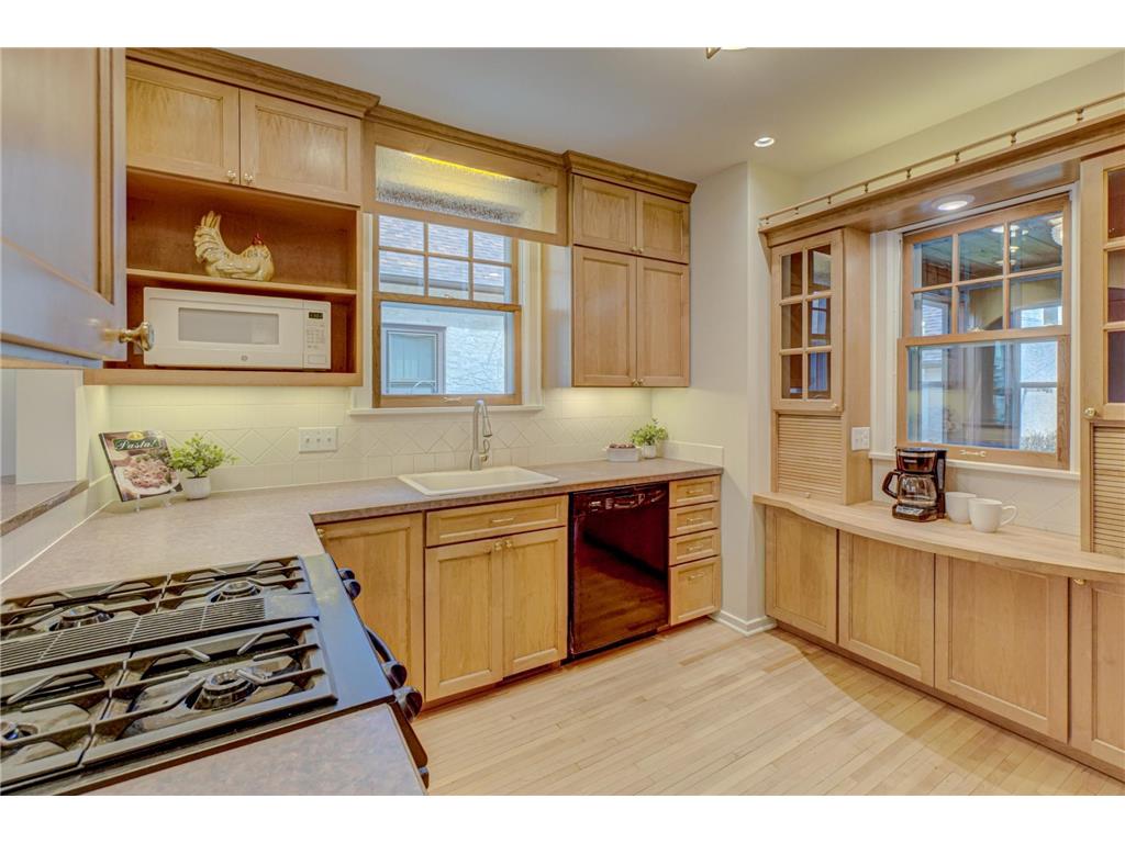 400 Macalester Street Saint Paul MN 55105 6823605 image8