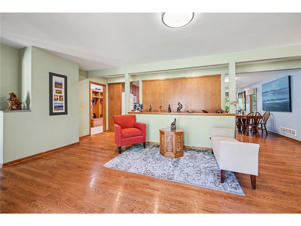 400 Milbert Road Minnetonka MN 55305 7078588 image4