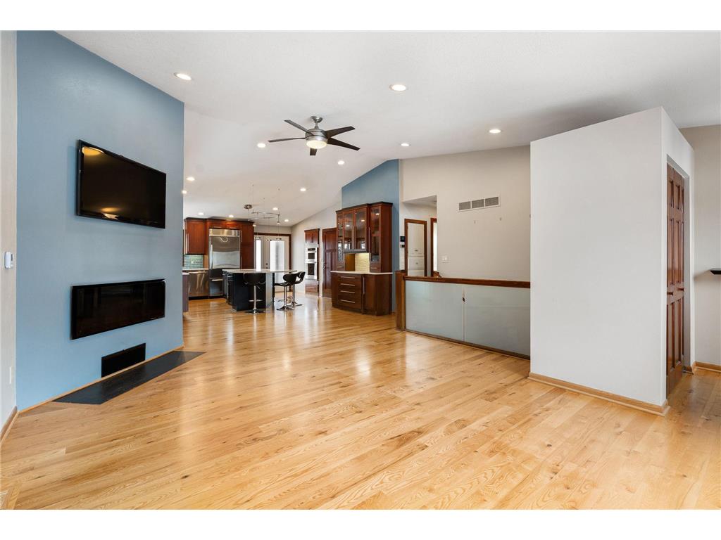 400 Oakland Place NE #9 Austin MN 55912 6826009 image16
