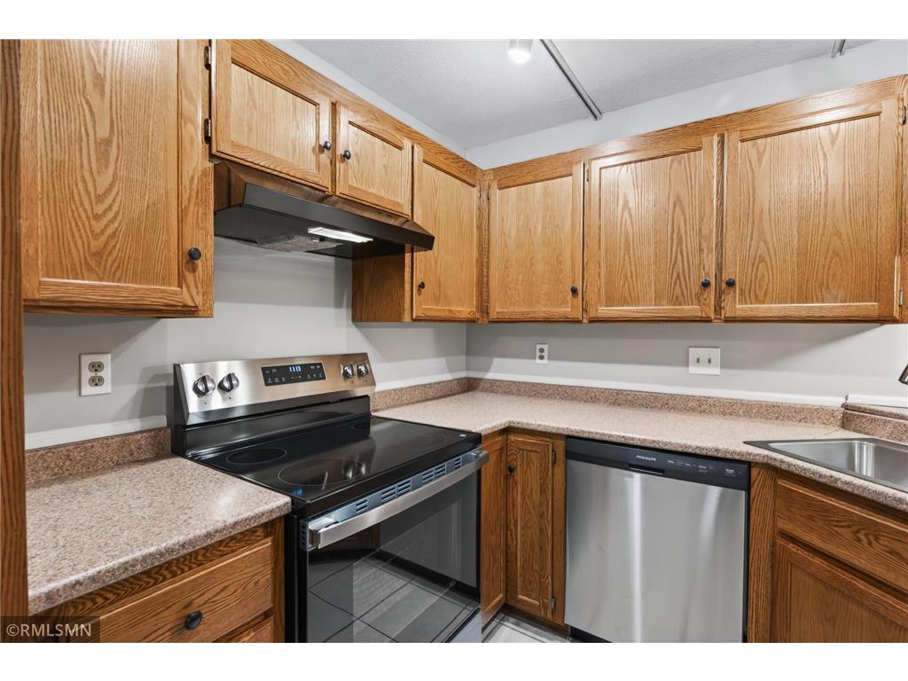 400 Shelard Parkway #203 Saint Louis Park MN 55426 7063150 image12