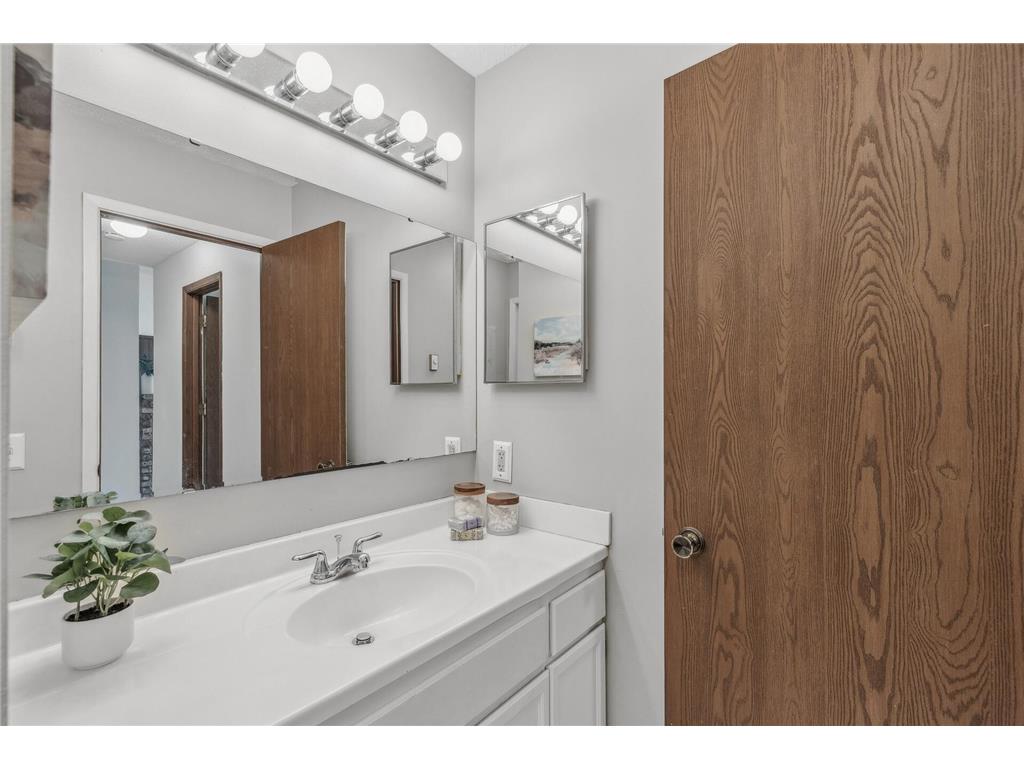 400 Shelard Parkway #303 Saint Louis Park MN 55426 6734540 image14