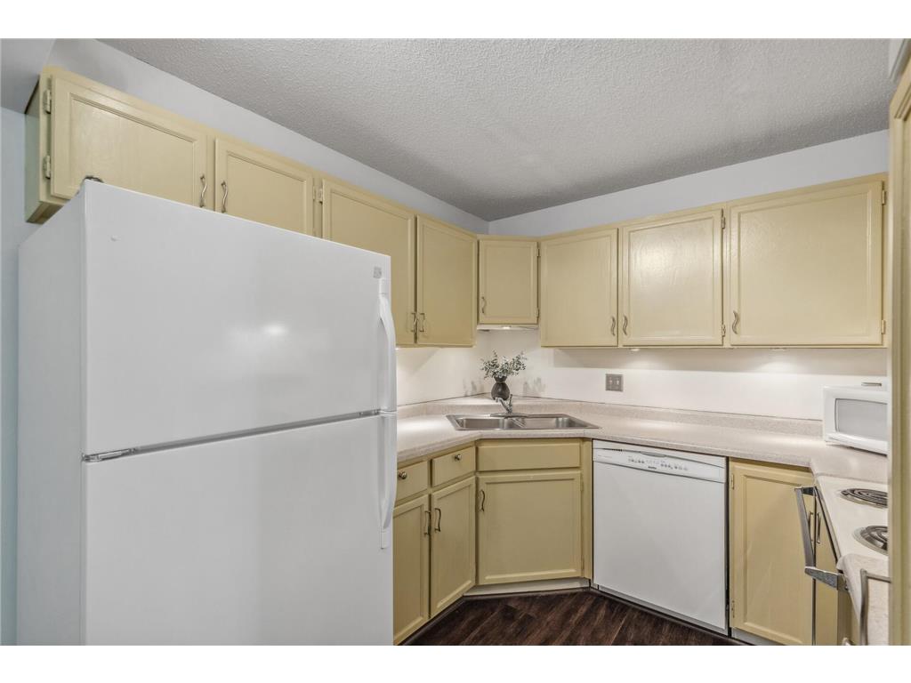 400 Shelard Parkway #303 Saint Louis Park MN 55426 6734540 image7