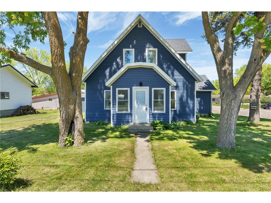 400 W Pike Street, Osakis, MN, 56360 MLS 6237298 Edina Realty