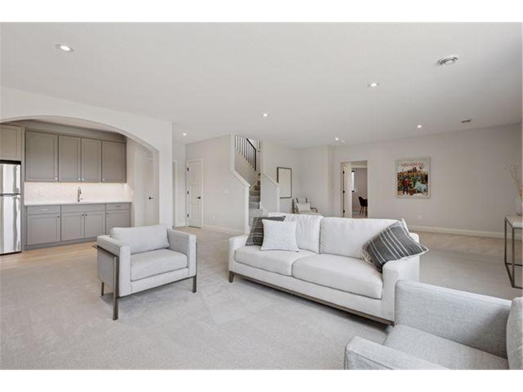 4000 Arbor Drive Woodbury MN 55129 6822159 image31