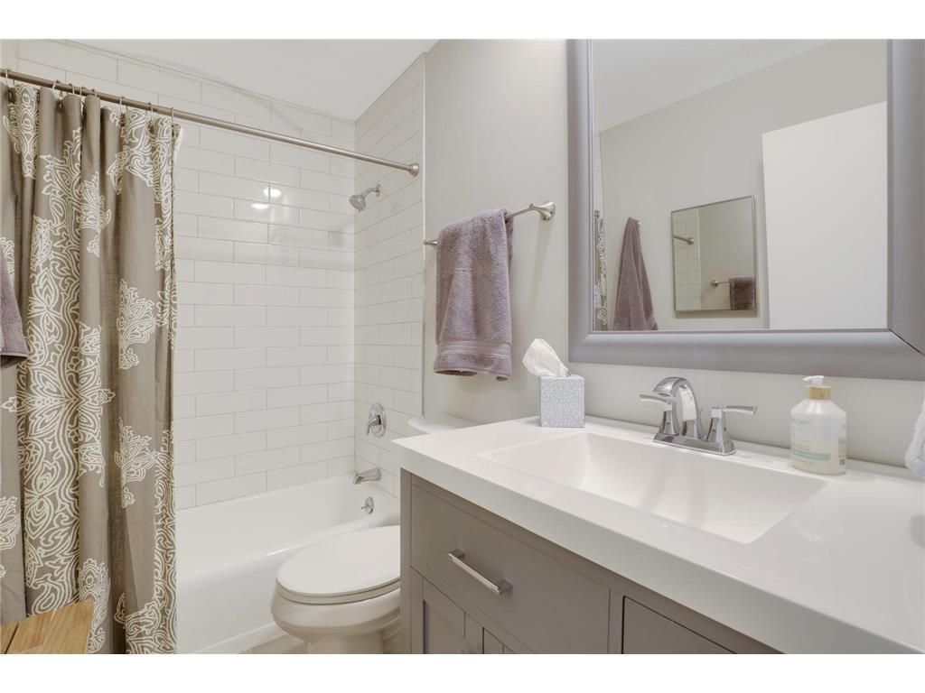 4000 Mavelle Drive #4 Edina MN 55435 7104995 image10