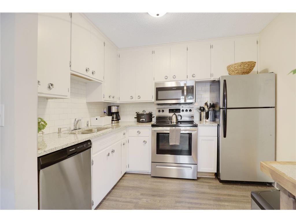 4000 Mavelle Drive #4 Edina MN 55435 7104995 image7