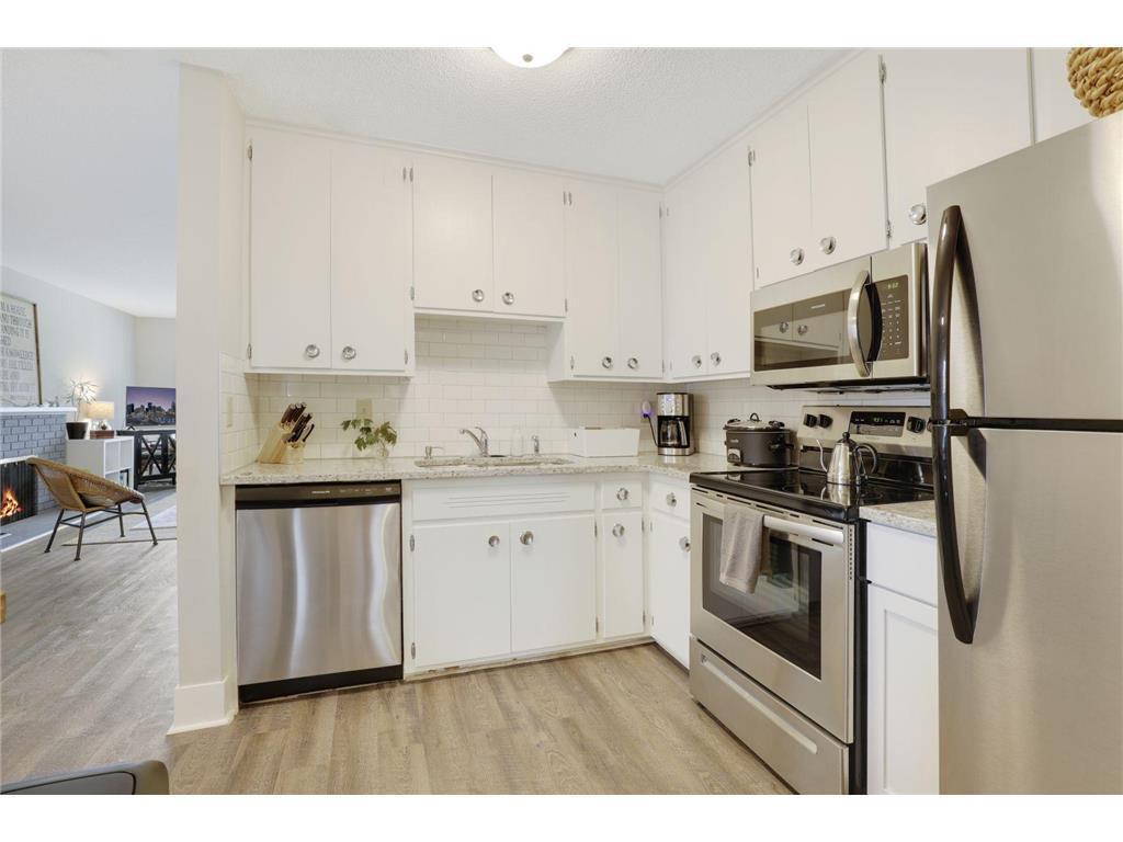 4000 Mavelle Drive #4 Edina MN 55435 7104995 image8