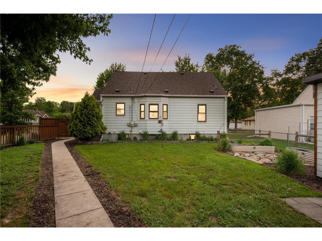 4000 Welcome Avenue N Robbinsdale MN 55422 7042637 image28