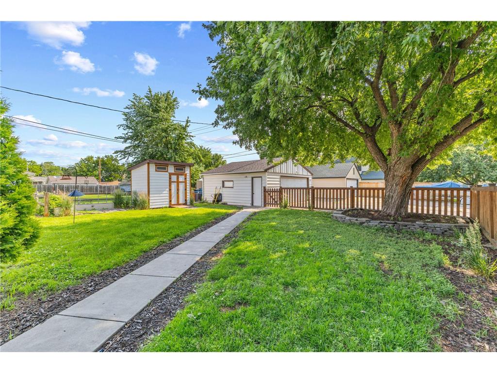 4000 Welcome Avenue N Robbinsdale MN 55422 7042637 image31