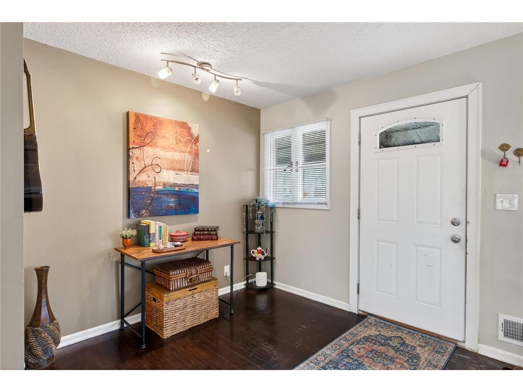 4001 5th Avenue S Minneapolis MN 55409 7033843 image10