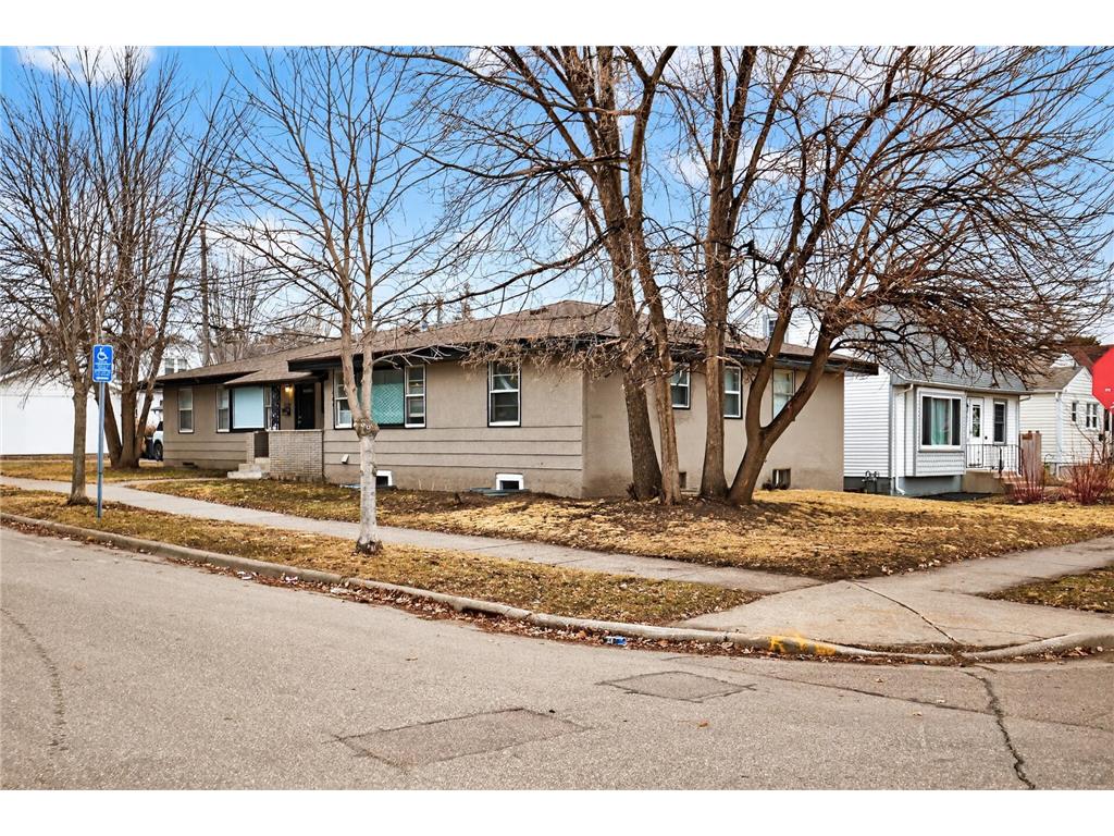 4001 5th Avenue S Minneapolis MN 55409 7033843 image28