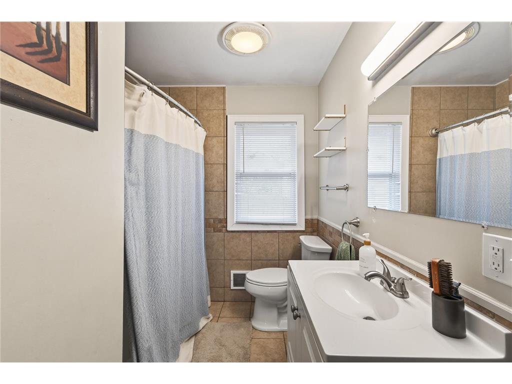 4001 5th Avenue S Minneapolis MN 55409 7033843 image6