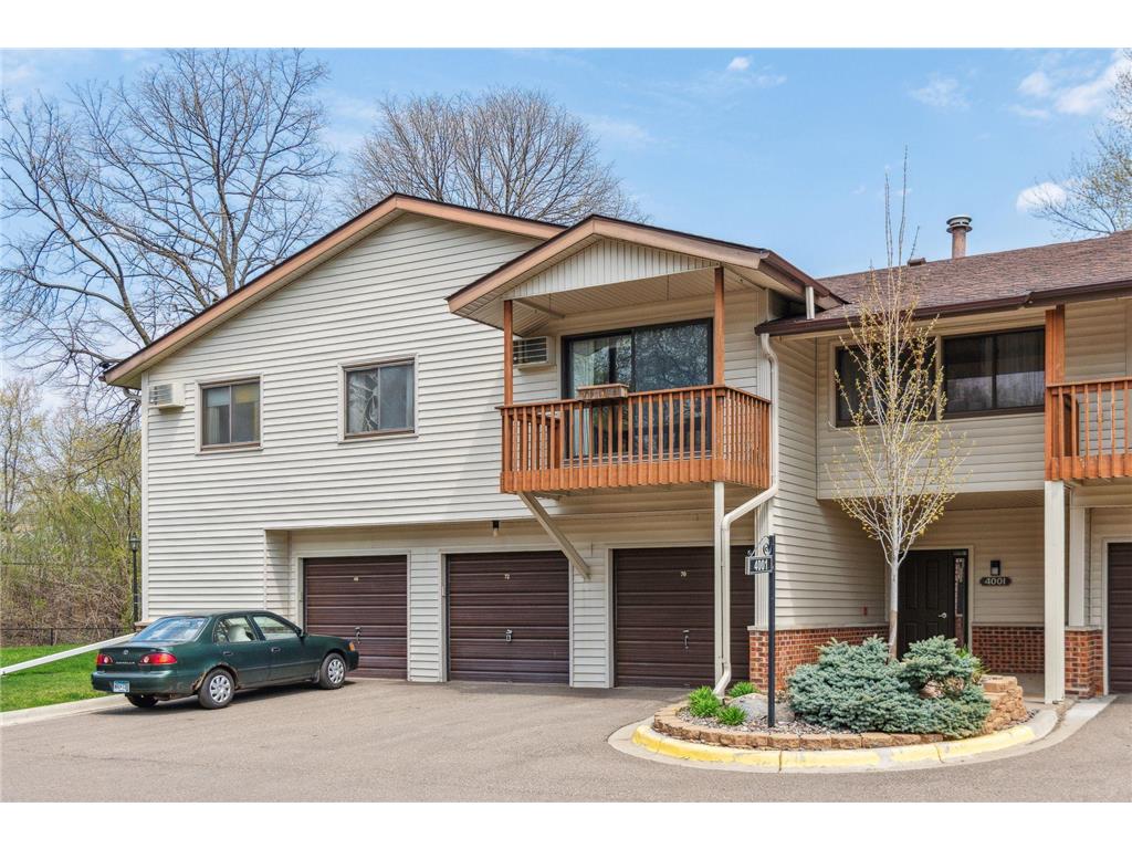 4001 Foss Road 205, Saint Anthony, MN, 55421 MLS 6349030 Edina Realty