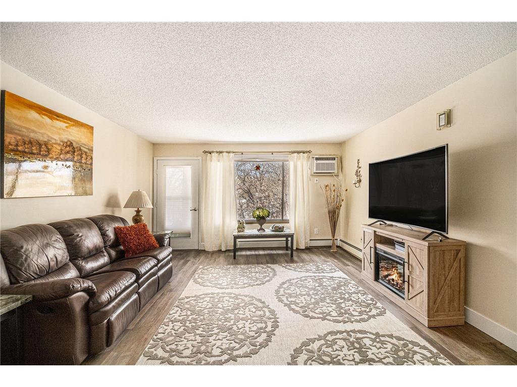 4001 Heritage Hills Drive #304 Bloomington MN 55437 7038316 image17