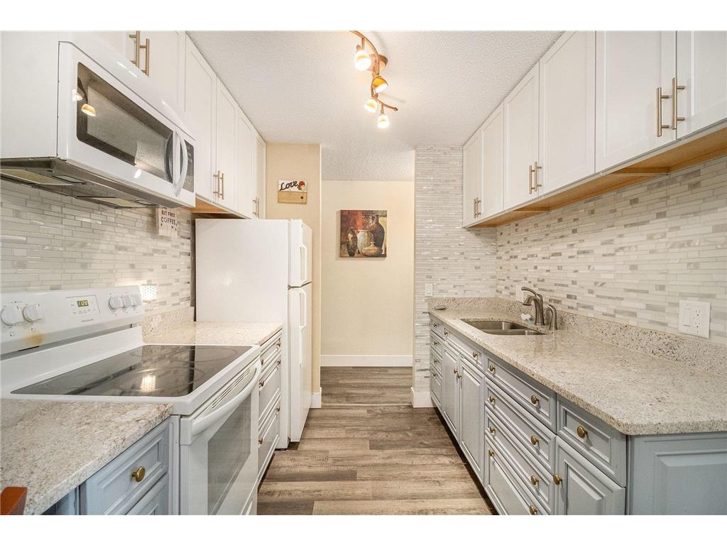 4001 Heritage Hills Drive #304 Bloomington MN 55437 7038316 image20