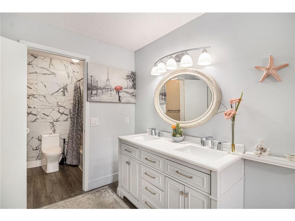 4001 Heritage Hills Drive #304 Bloomington MN 55437 7038316 image8