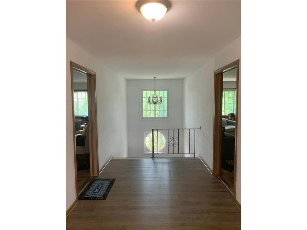4001 Mavelle Drive Edina MN 55435 7000870 image2
