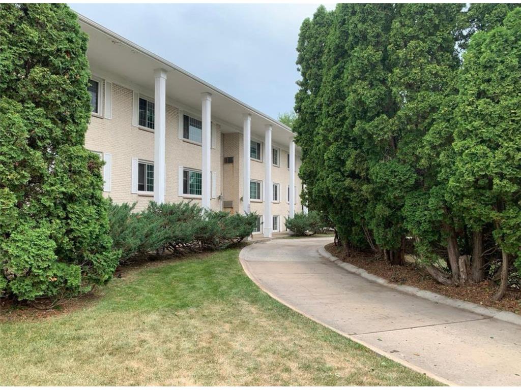 4001 Mavelle Drive Edina MN 55435 7000870 image36
