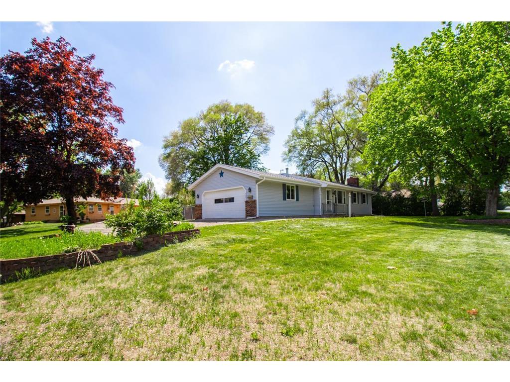 4001 W 111th Street Bloomington MN 55437 6720817 image1