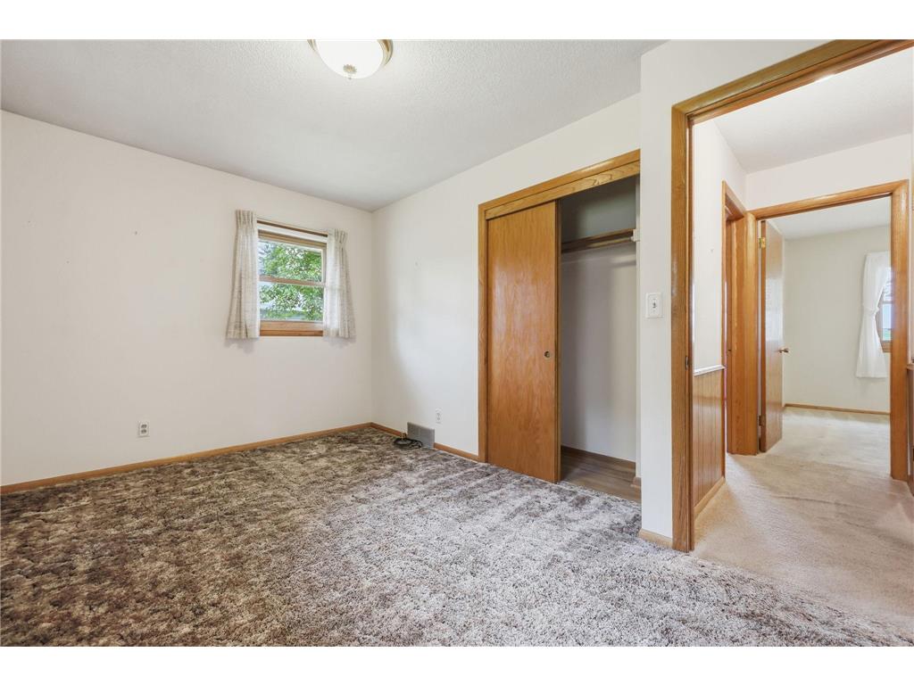 4002 7th Avenue Anoka MN 55303 7089516 image14