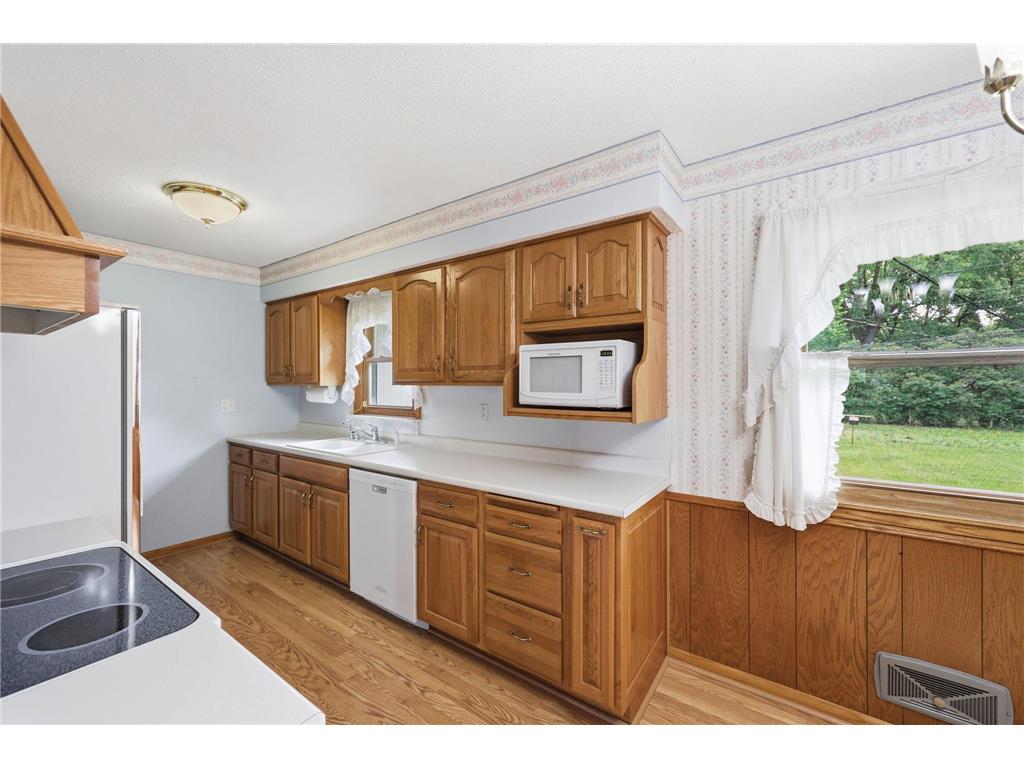 4002 7th Avenue Anoka MN 55303 7089516 image27