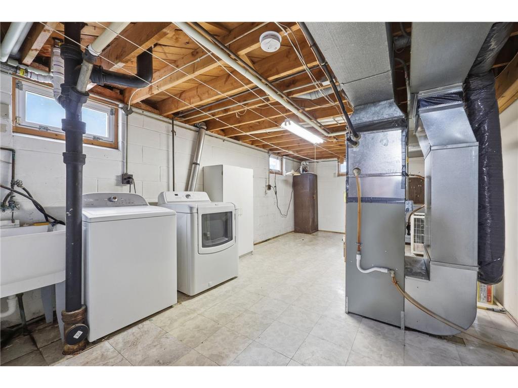 4002 7th Avenue Anoka MN 55303 7089516 image38
