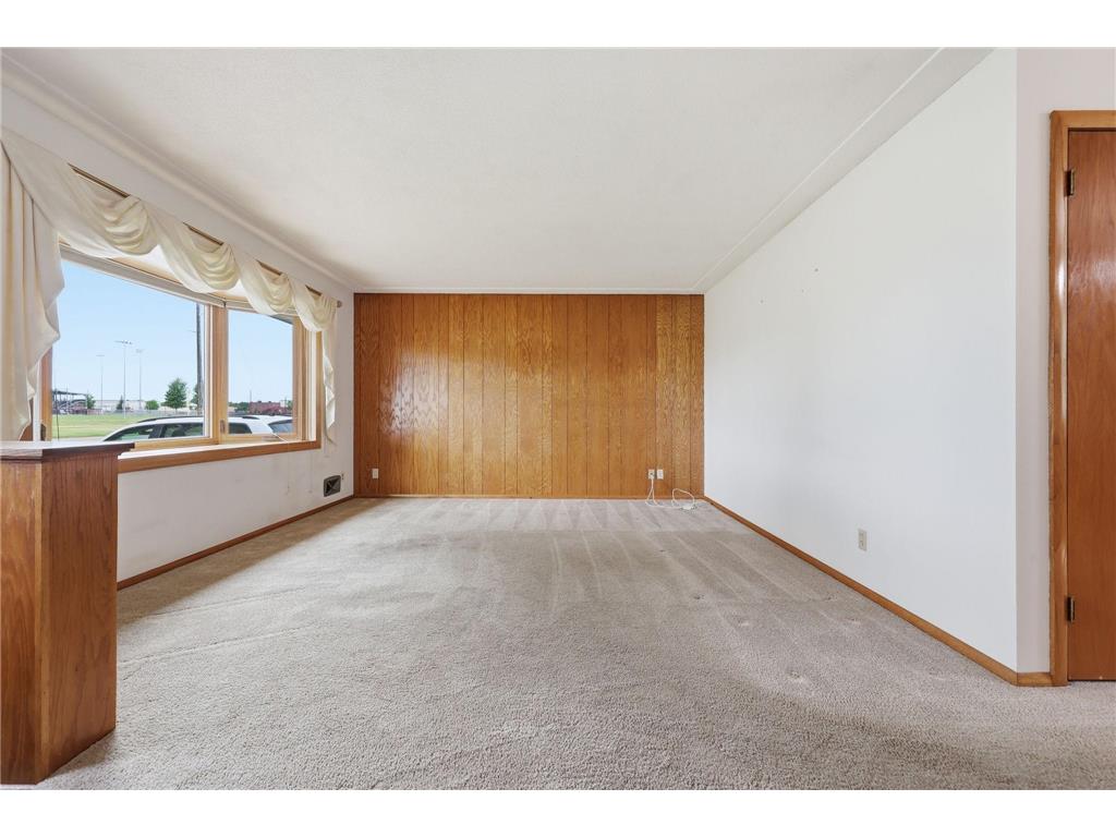 4002 7th Avenue Anoka MN 55303 7089516 image9