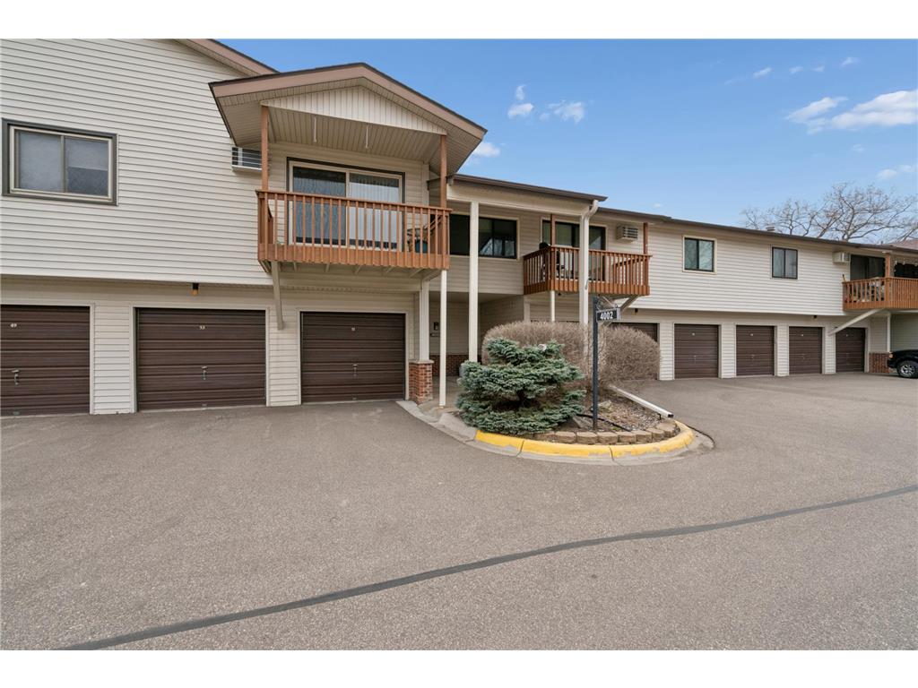 4002 Foss Road #102 Saint Anthony MN 55421 7039725 image2