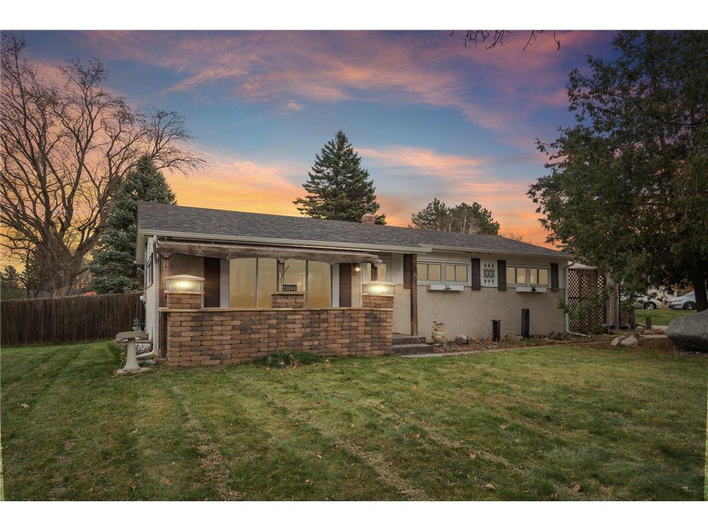 4002 Gisella Boulevard White Bear Lake MN 55110 6816040 image1