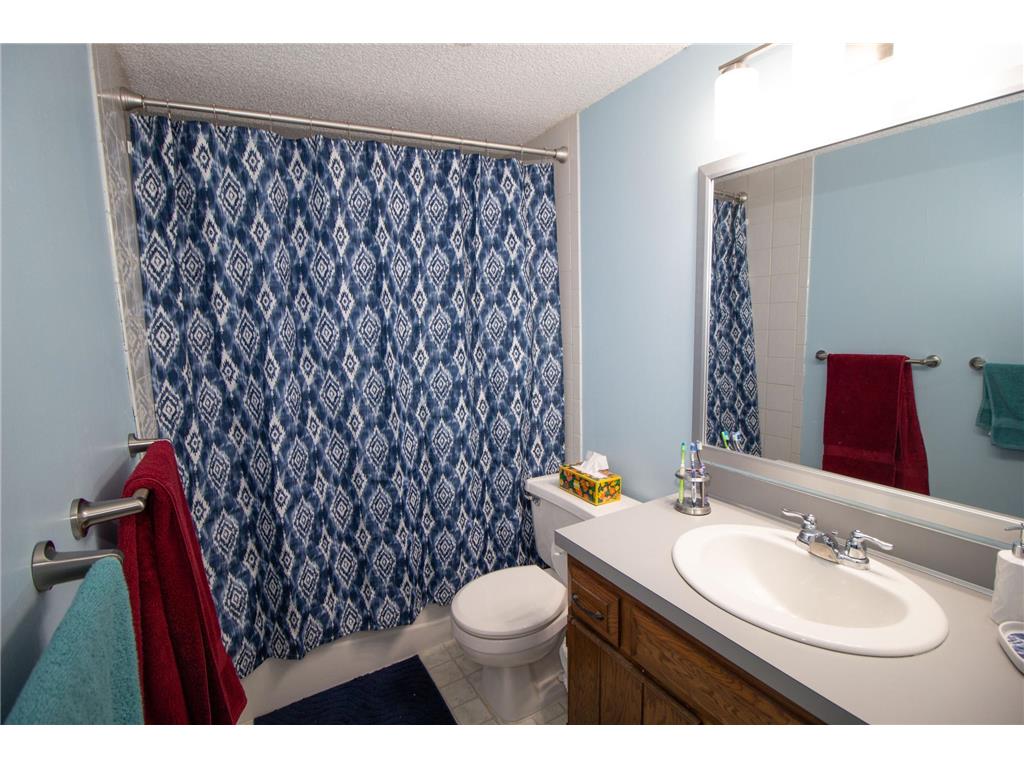 4004 Brookdale Circle N Brooklyn Park MN 55443 7038826 image11